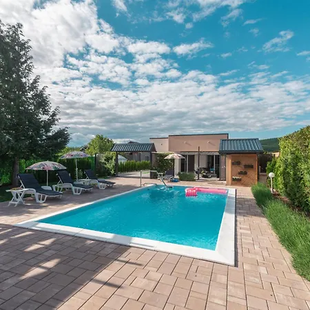 Delta Apartment Bihać