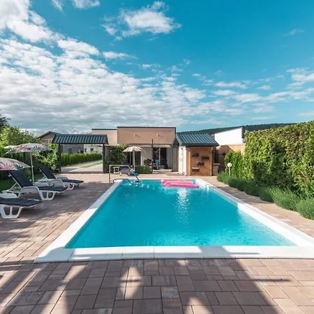 Delta Apartment Bihać